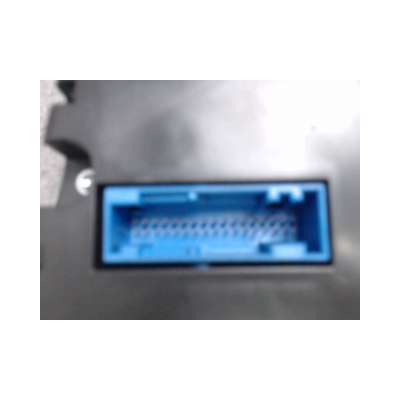 BLOC COMPTEURS VOLKSWAGEN PASSAT SW 2005-