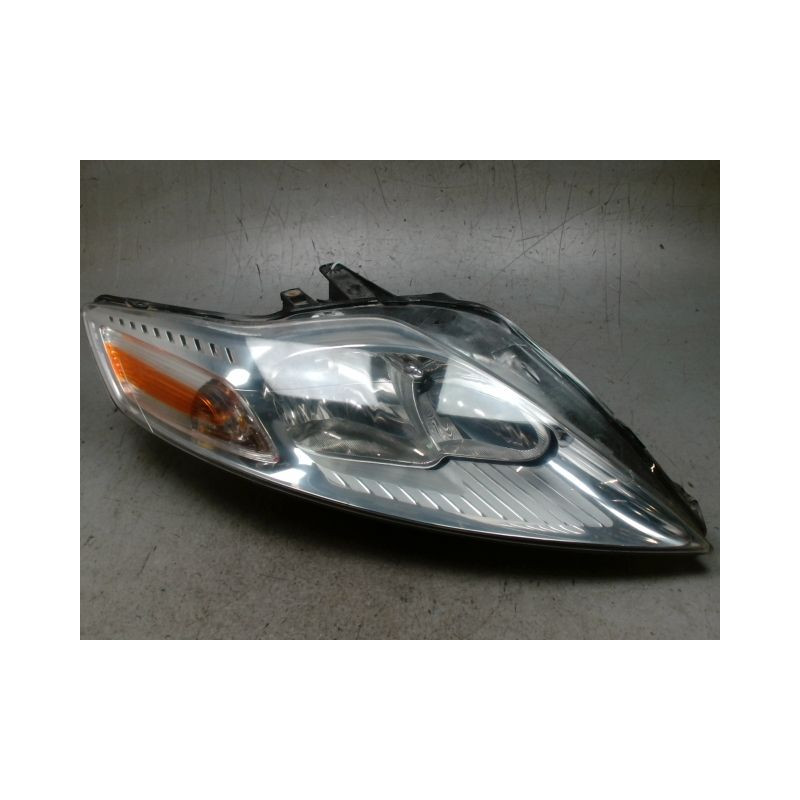 PHARE DROIT FORD MONDEO