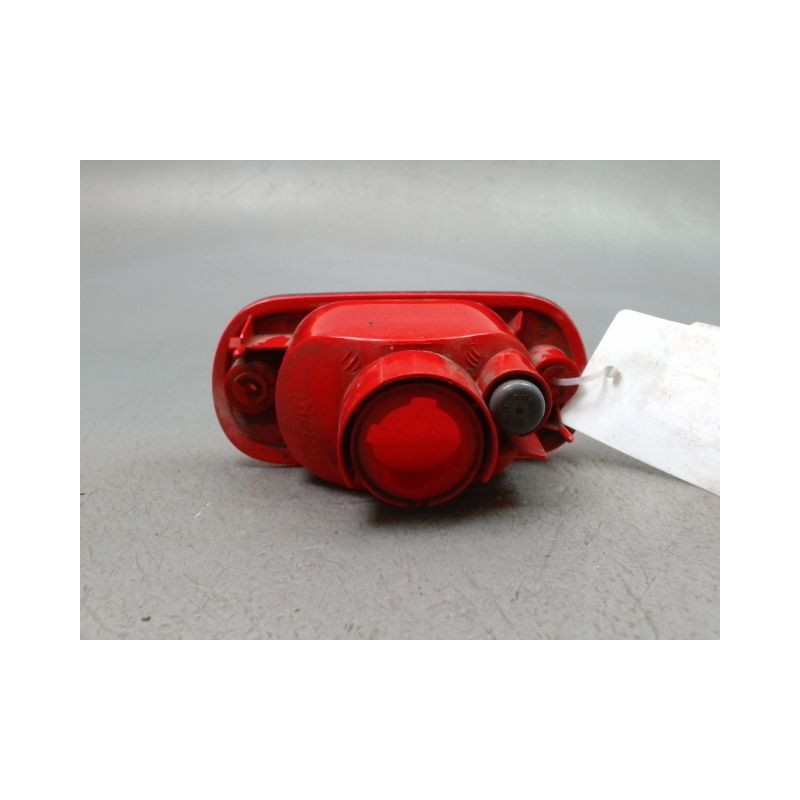 FEU BROUILLARD CENTRAL ARRIERE HYUNDAI COUPE