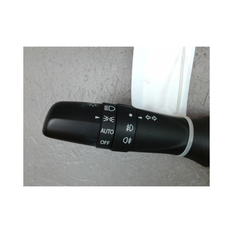 COMMANDE ECLAIRAGE SUZUKI SWIFT