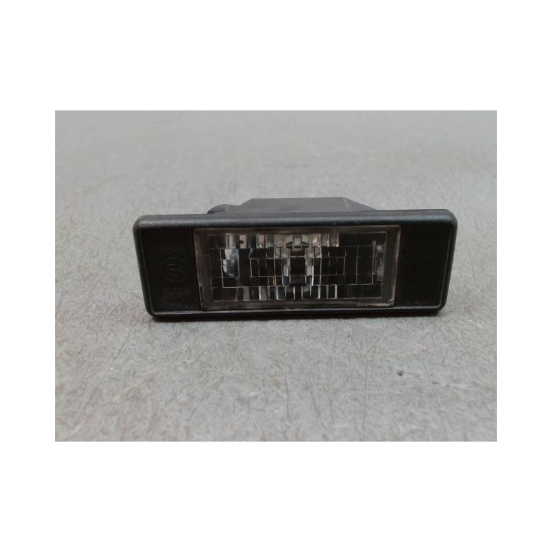 ECLAIREUR PLAQUE DE POLICE DROIT NISSAN QASHQAI BREAK II Phase 1 2014-...