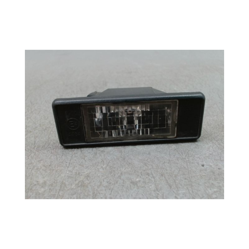 ECLAIREUR PLAQUE DE POLICE GAUCHE NISSAN QASHQAI BREAK II Phase 1 2014-...