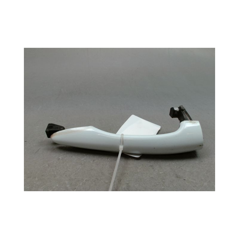 POIGNEE EXTERIEURE PORTE AVANT DROIT KIA SPORTAGE BREAK III PHASE 1 2010-2014