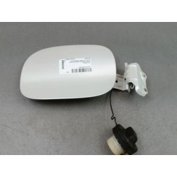 VOLET DE TRAPPE CARBURANT