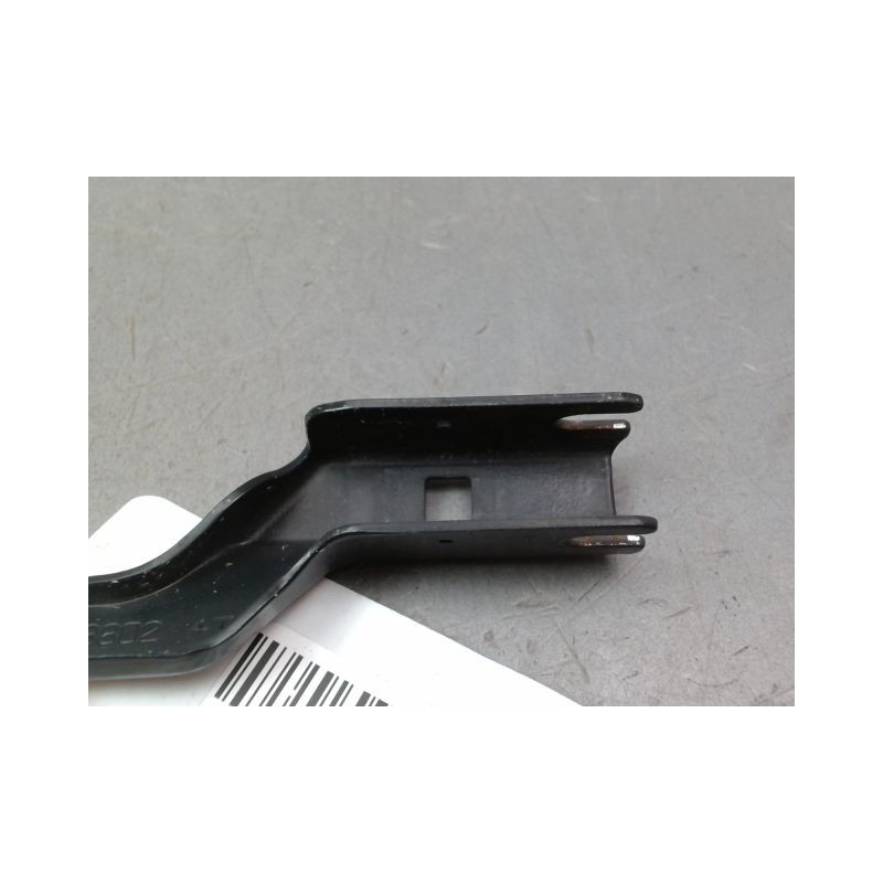 BRAS ESSUIE-GLACE AVANT GAUCHE TOYOTA PRIUS 2004-