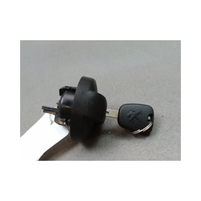 BOUCHON RESERVOIR A CARBURANT PEUGEOT 207 2006-2013