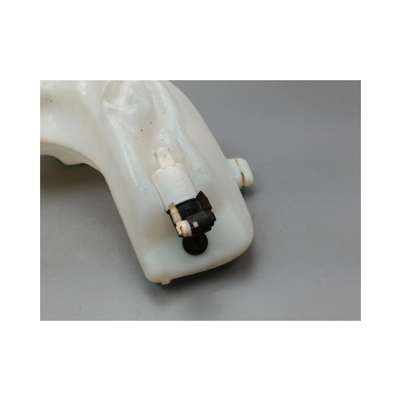 RESERVOIR LAVE-GLACE AVANT PEUGEOT 307 SW Phase 1 2002-2005