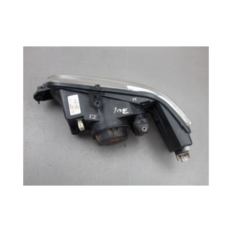 PHARE DROIT PEUGEOT 306
