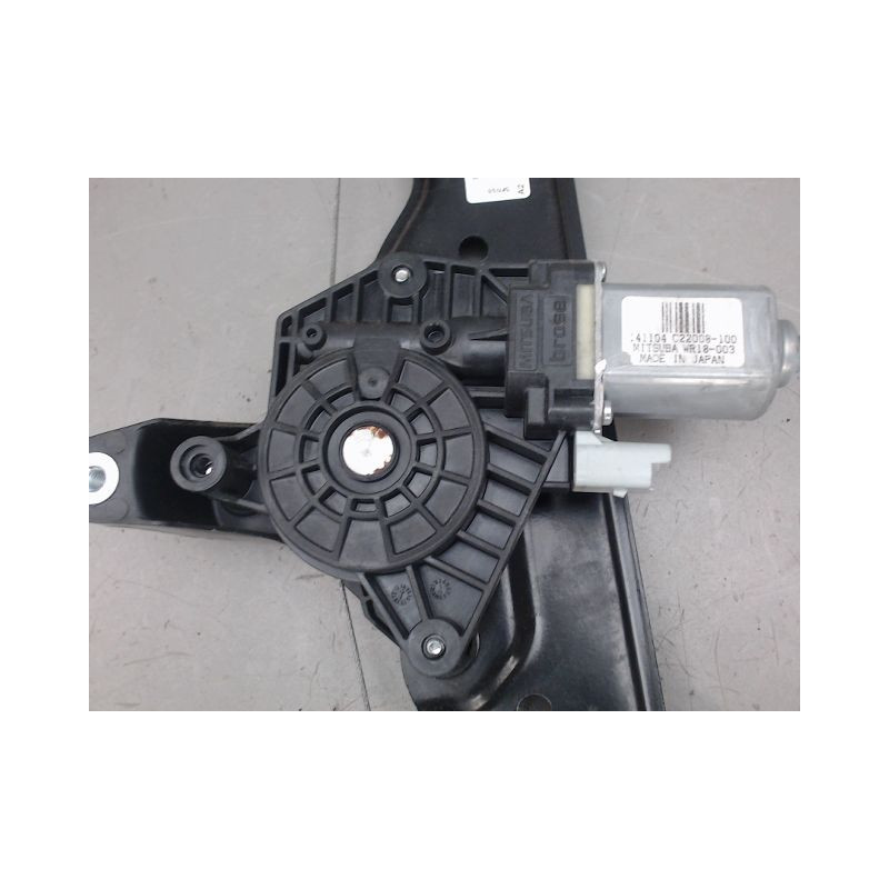 MECANISME LEVE-GLACE AVANT DROIT NISSAN QASHQAI