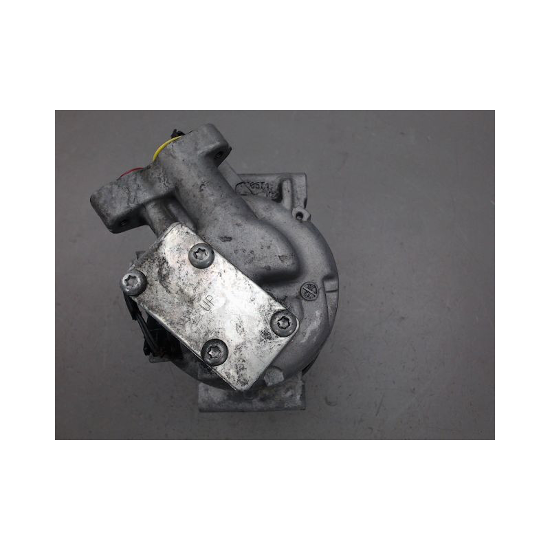 COMPRESSEUR AIR CONDITIONNE RENAULT CLIO