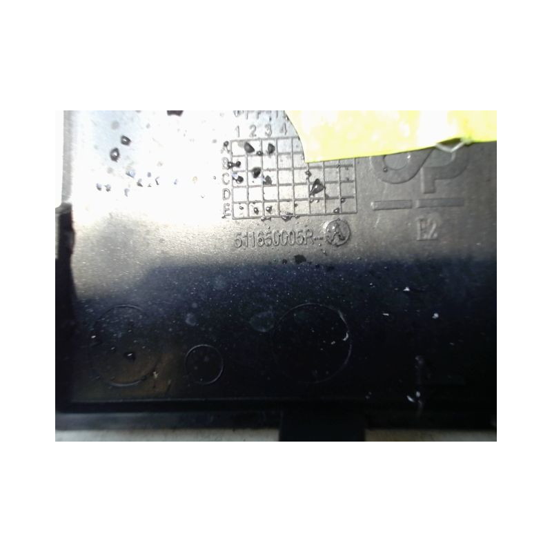 OBTURATEUR COUVRE CROCHET DE BOUCLIER AR RENAULT MEGANE III 2008-