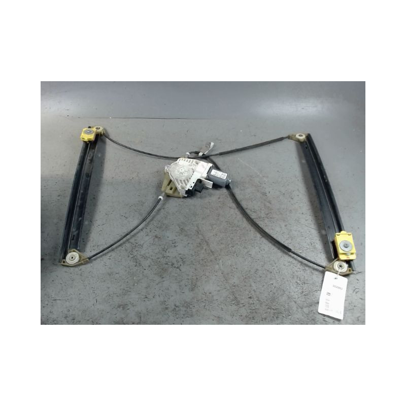 MECANISME+MOTEUR LEVE-GLACE AVANT DROIT AUDI A6 2001-