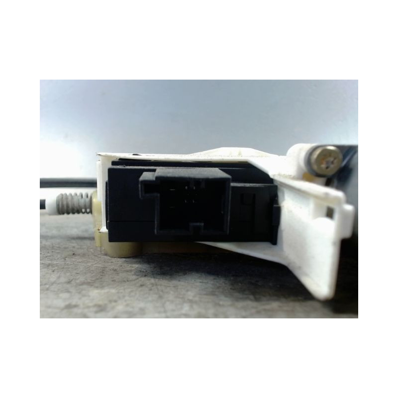 MECANISME+MOTEUR LEVE-GLACE AVANT DROIT AUDI A6 2001-
