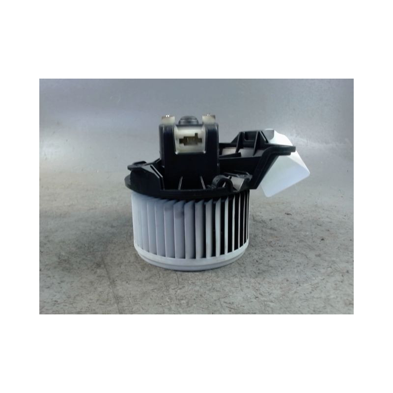 MOTEUR VENTILATEUR CHAUFFAGE OPEL CORSA 2010-