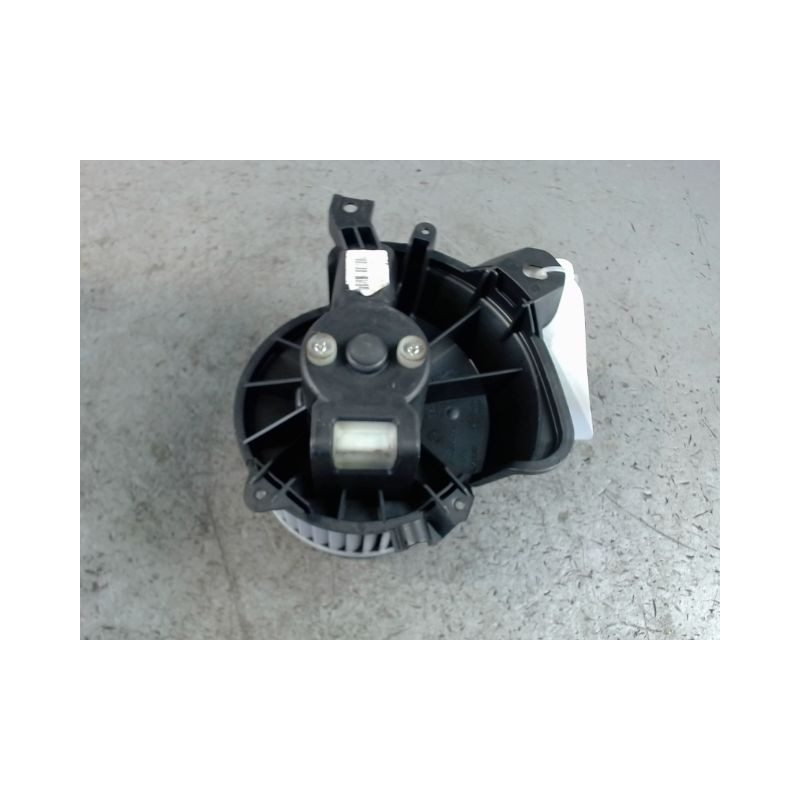 MOTEUR VENTILATEUR CHAUFFAGE OPEL CORSA 2010-