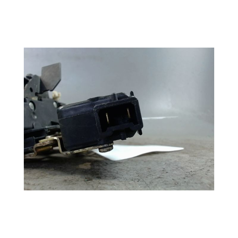 SYSTEME CONDAMNATION AVANT DROIT RENAULT TWINGO PH.3 2000-2007