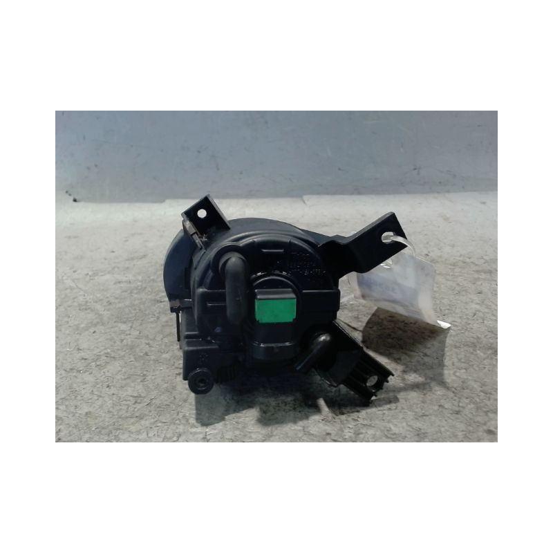 PHARE ANTIBROUILLARD AVANT DROIT AUDI A4 AVANT 04-08