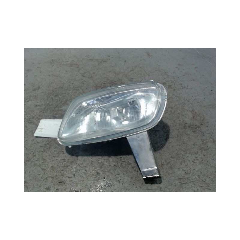 PHARE ANTIBROUILLARD AVANT GAUCHE PEUGEOT 106 96-2003