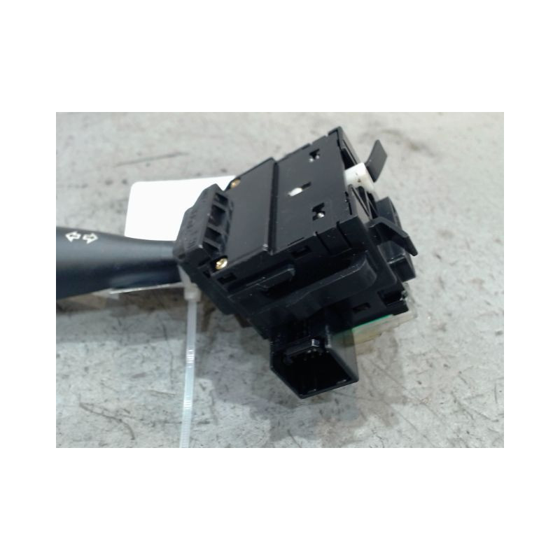 COMMANDE CLIGNOTANT MITSUBISHI COLT