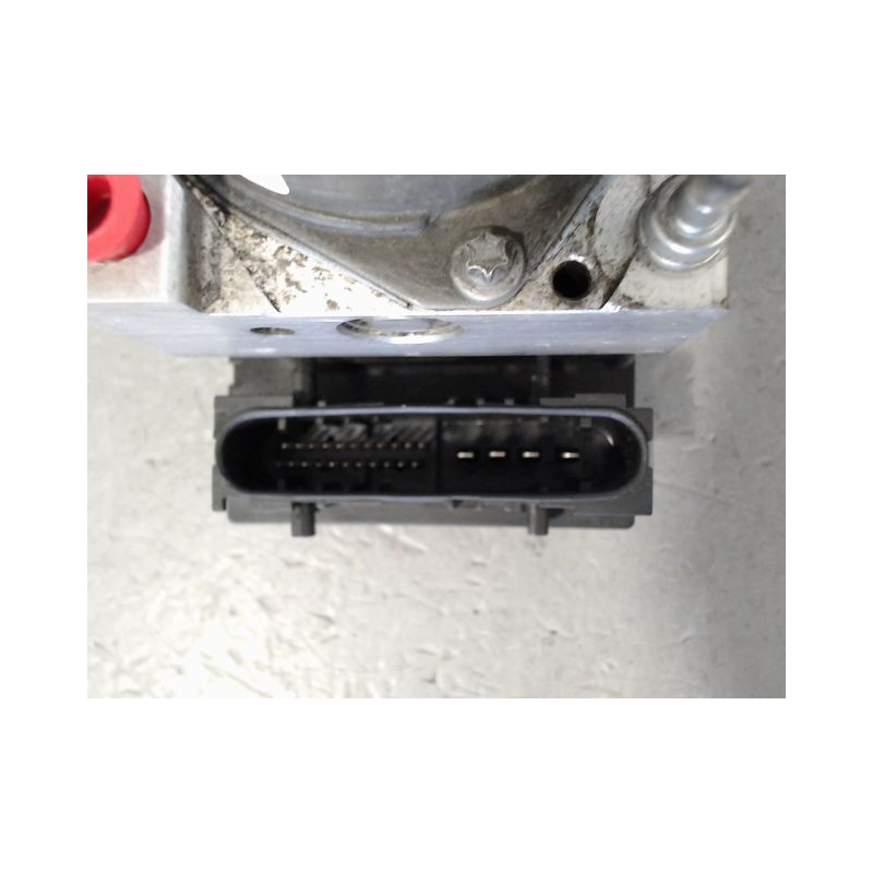 UNITE HYDRAULIQUE ABS MITSUBISHI COLT
