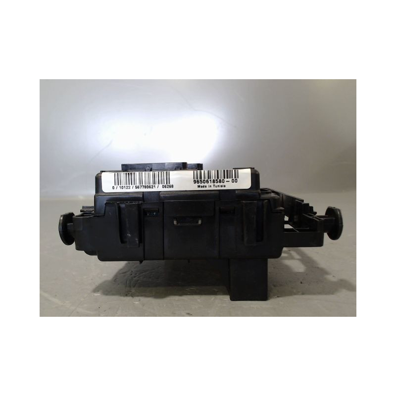 BOITE A FUSIBLES CITROEN BERLINGO