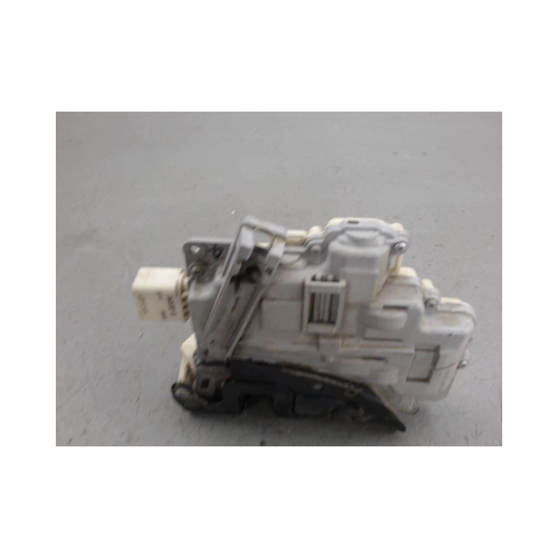 SYSTEME CONDAMNATION ARRIERE DROIT AUDI A3