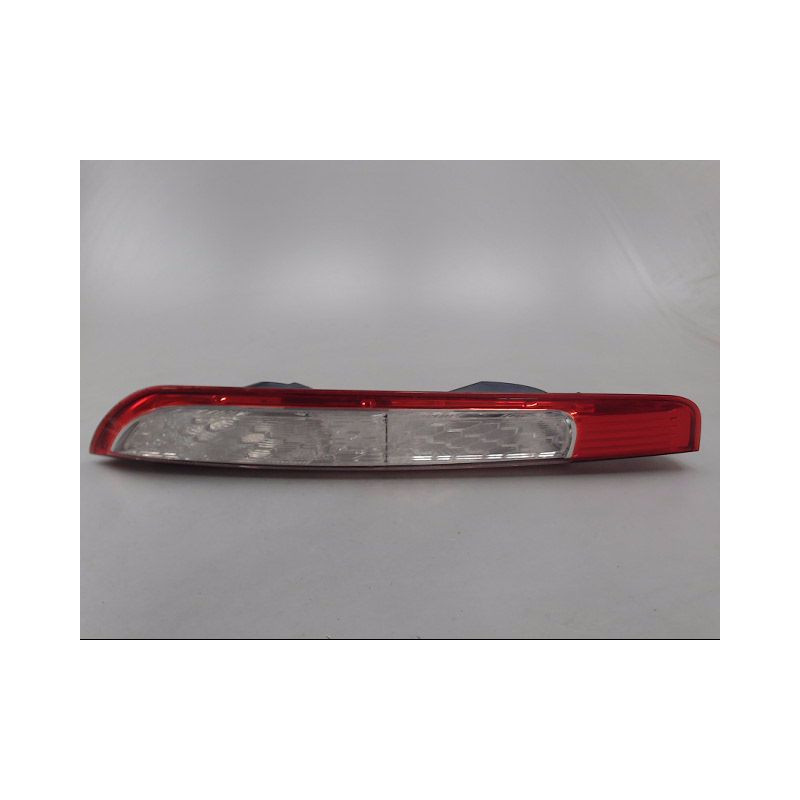 FEU ARRIERE GAUCHE  FORD FOCUS II 08-10
