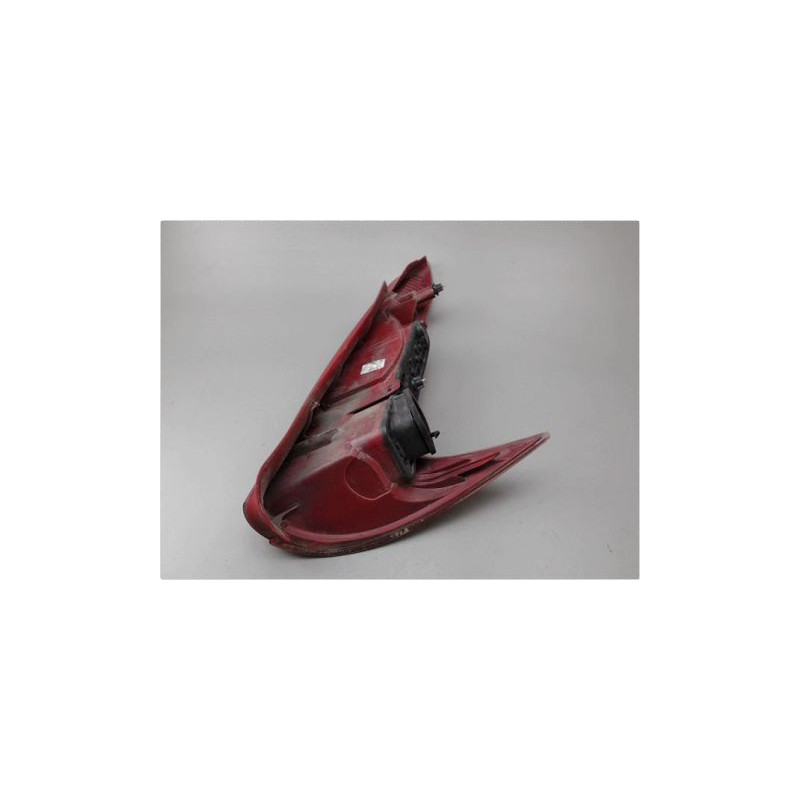 FEU ARRIERE GAUCHE  PEUGEOT 206