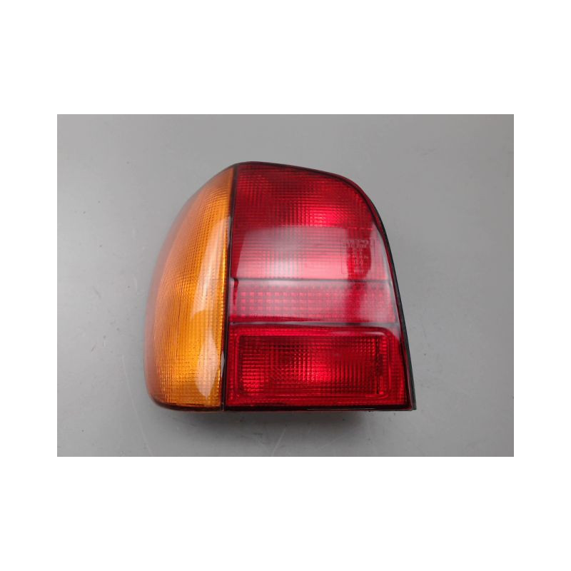 FEU ARRIERE GAUCHE  VOLKSWAGEN POLO