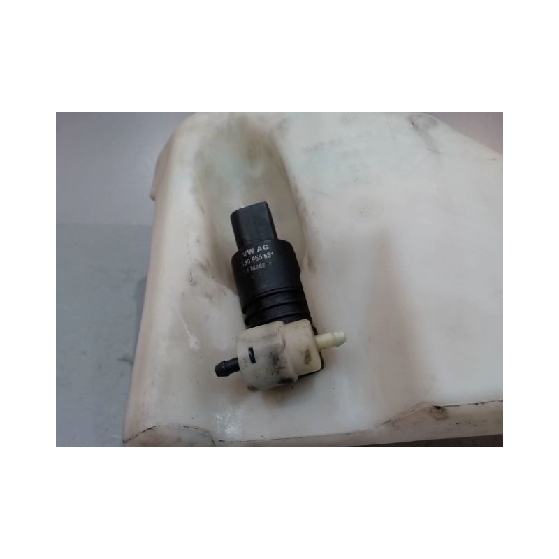 RESERVOIR LAVE-GLACE AVANT VOLKSWAGEN POLO