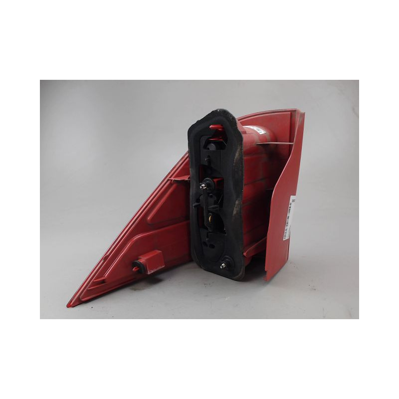 FEU ARRIERE GAUCHE  PEUGEOT 1007