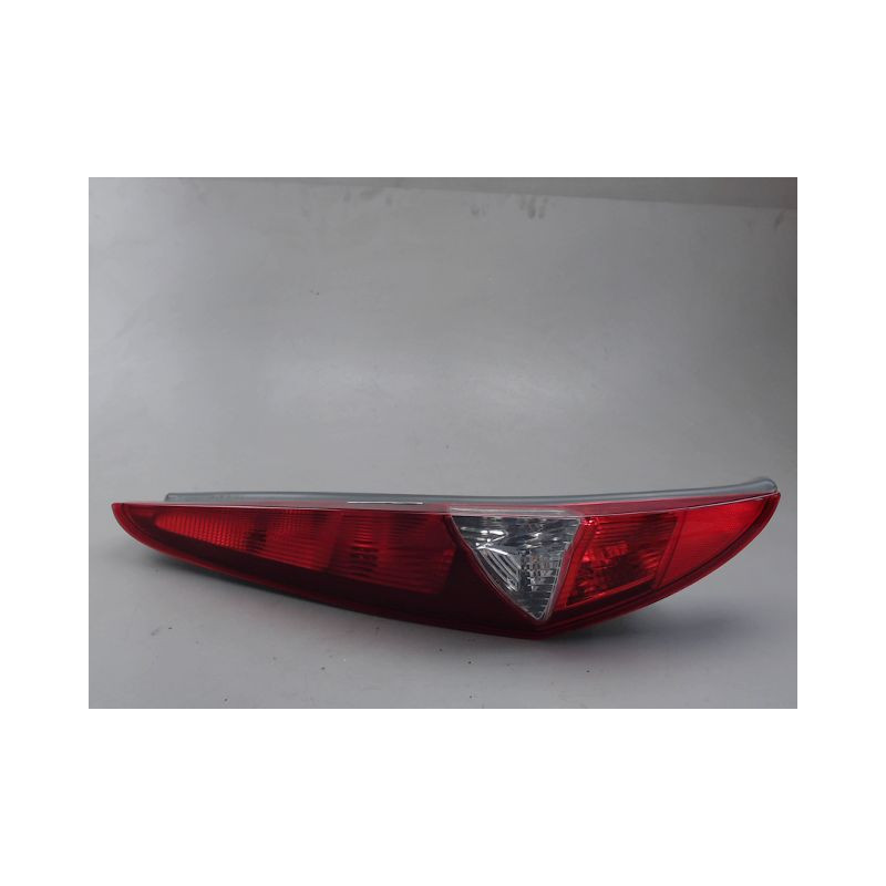 FEU ARRIERE GAUCHE  FIAT PUNTO