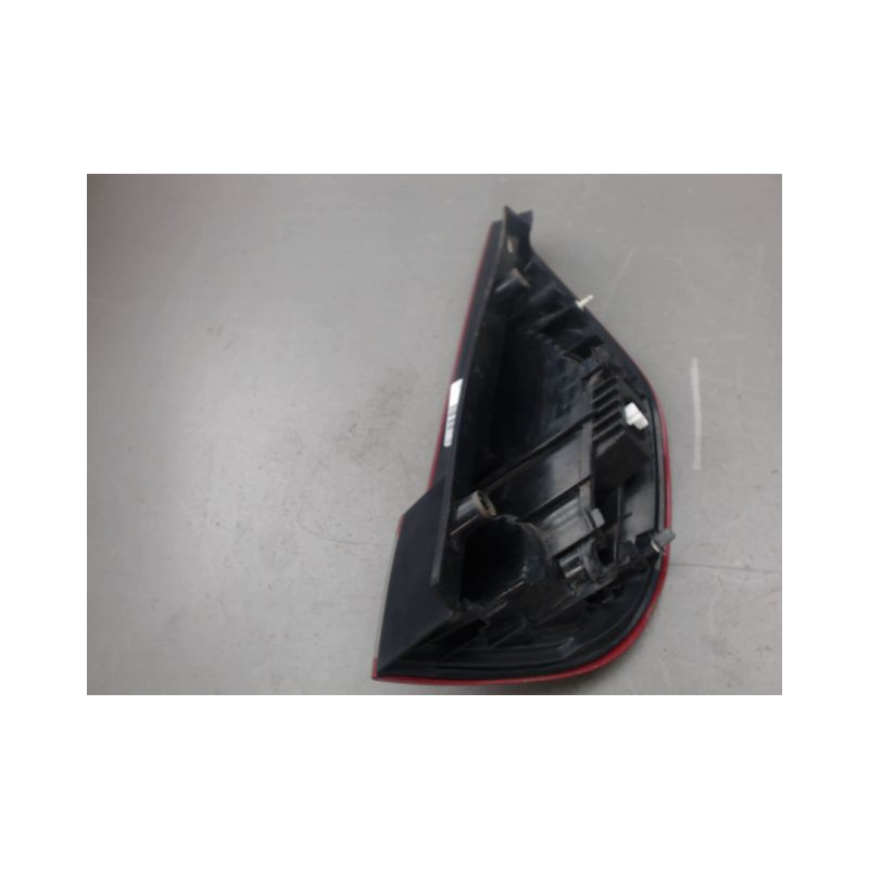 FEU ARRIERE GAUCHE  RENAULT MEGANE