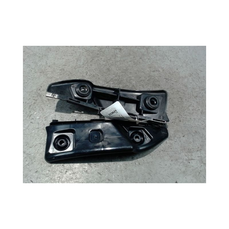 SUPPORT CENTRAL PARE-CHOC ARRIERE  MERCEDES CLASSE A 2004-