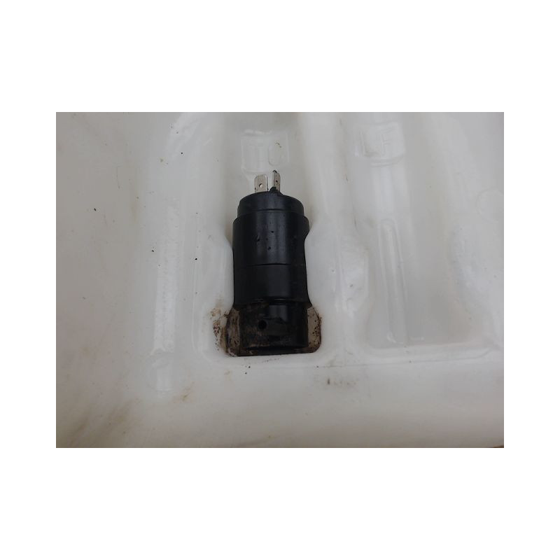RESERVOIR LAVE-GLACE AVANT PEUGEOT BOXER
