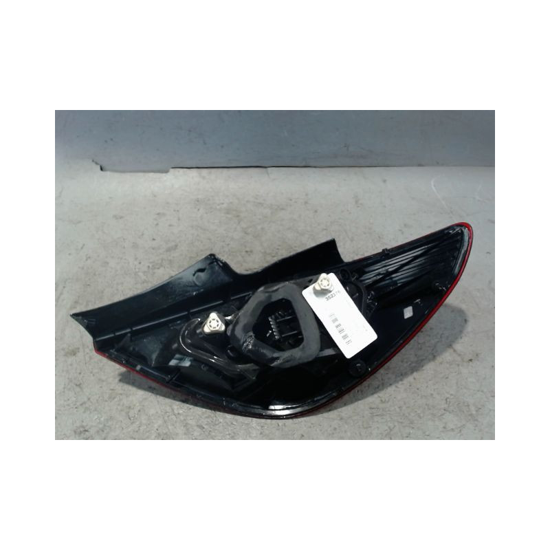FEU ARRIERE GAUCHE  OPEL CORSA 2010-