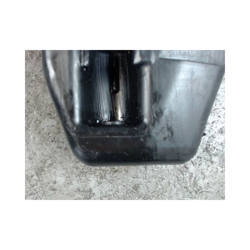 RESERVOIR LAVE-GLACE AVANT CHEVROLET CRUZE