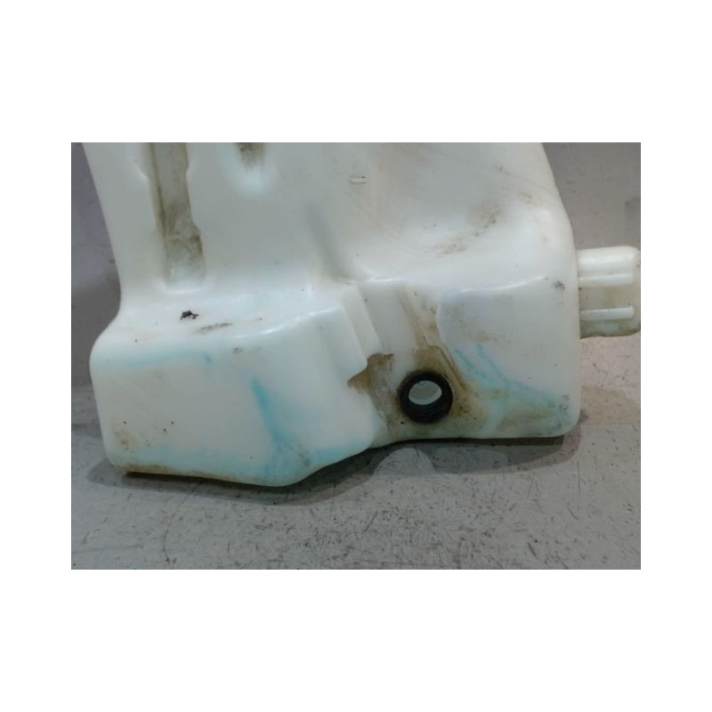 RESERVOIR LAVE-GLACE AVANT CITROEN C4
