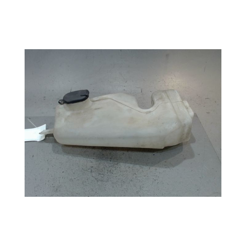 RESERVOIR LAVE-GLACE AVANT DACIA SANDERO