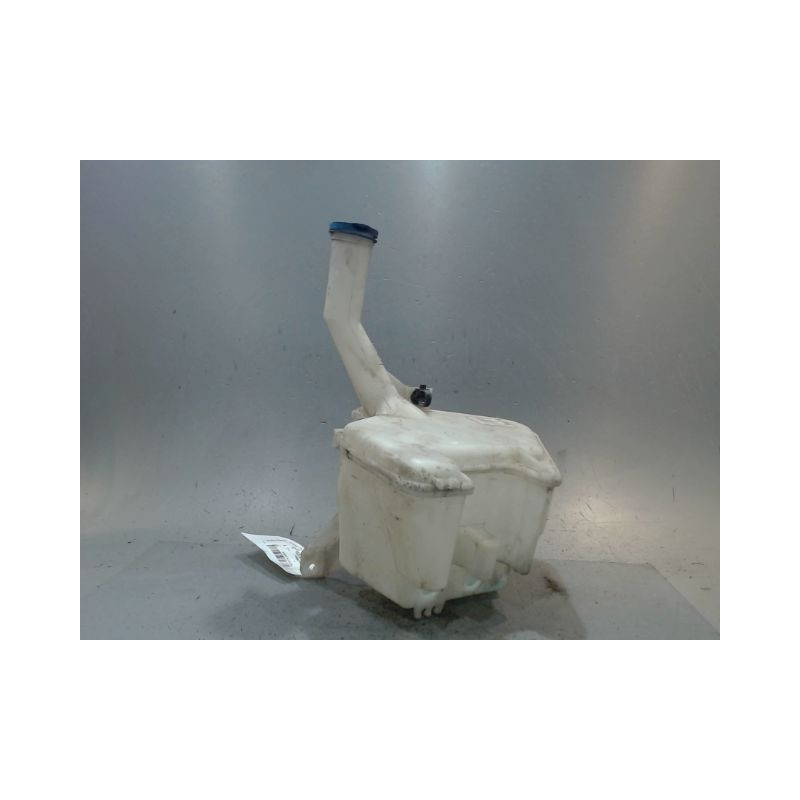 RESERVOIR LAVE-GLACE AVANT TOYOTA YARIS