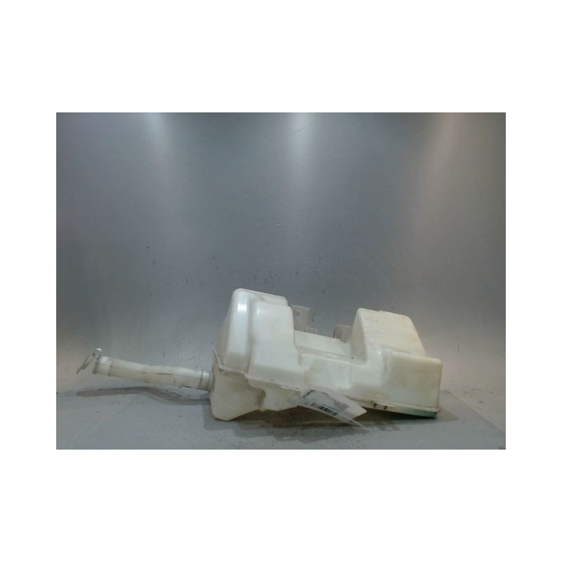 RESERVOIR LAVE-GLACE AVANT MITSUBISHI COLT