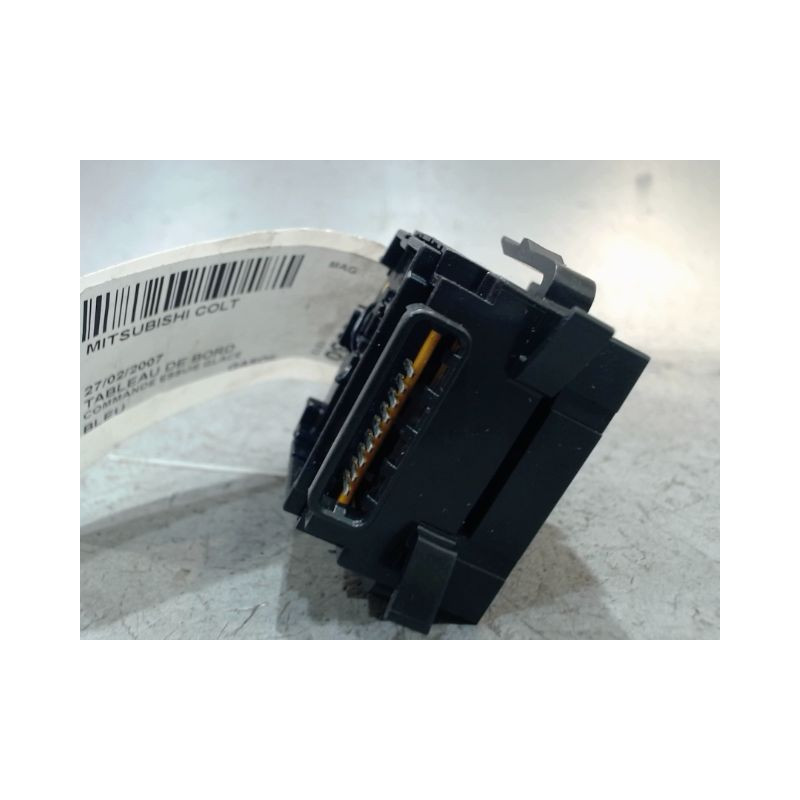 COMMANDE ESSUIE GLACE MITSUBISHI COLT