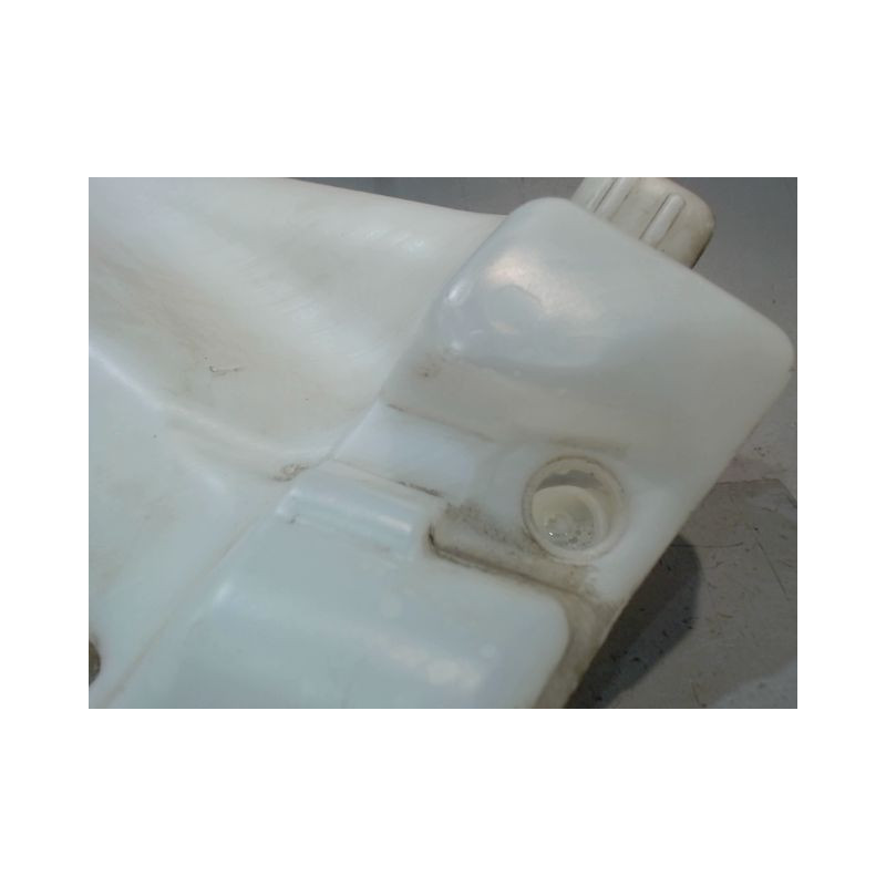 RESERVOIR LAVE-GLACE AVANT CITROEN C4