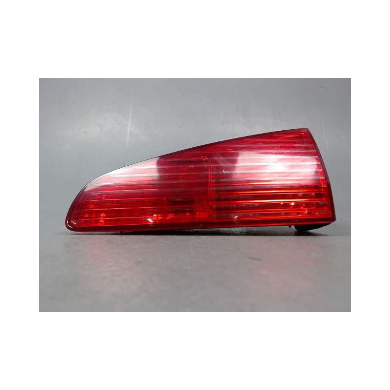 FEU ARRIERE INTERIEUR DROIT PEUGEOT 607 99-2004