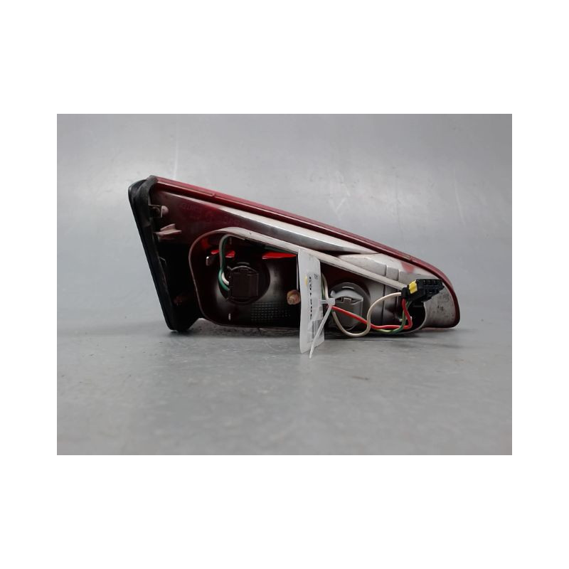 FEU ARRIERE INTERIEUR DROIT PEUGEOT 607 99-2004