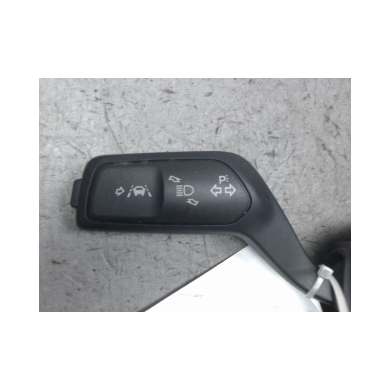 COMMANDE CLIGNOTANT FORD FOCUS