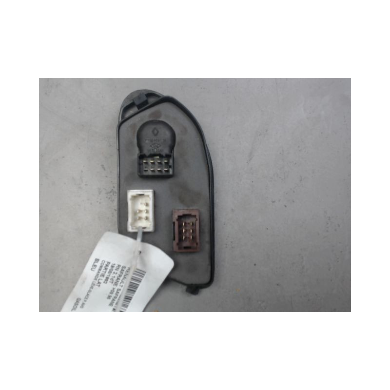 COMMANDE LEVE-GLACE PORTE AVG RENAULT SAFRANE -96