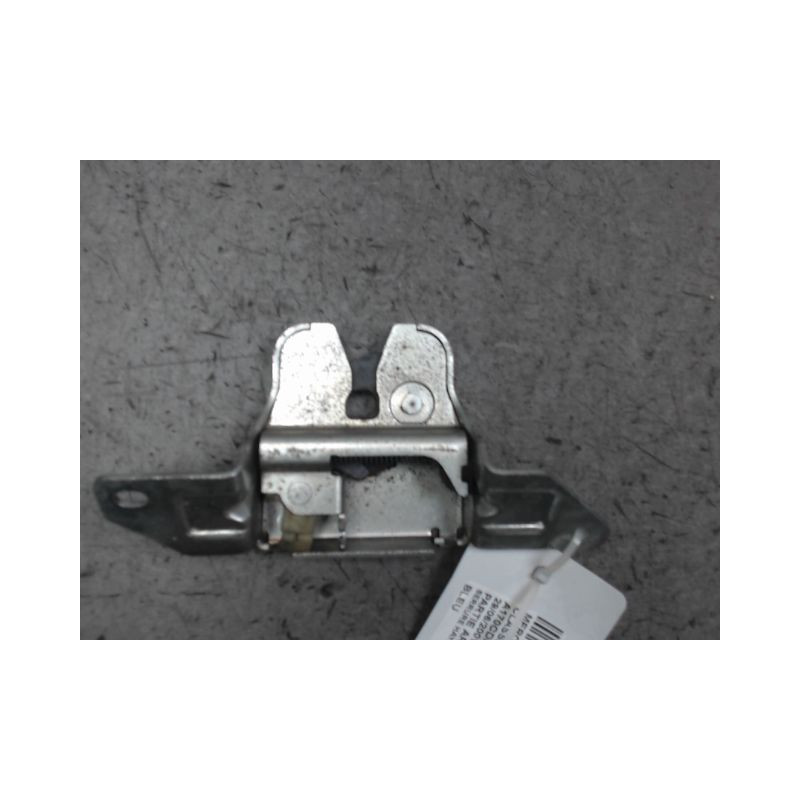 SERRURE HAYON  MERCEDES CLASSE A 2001 -