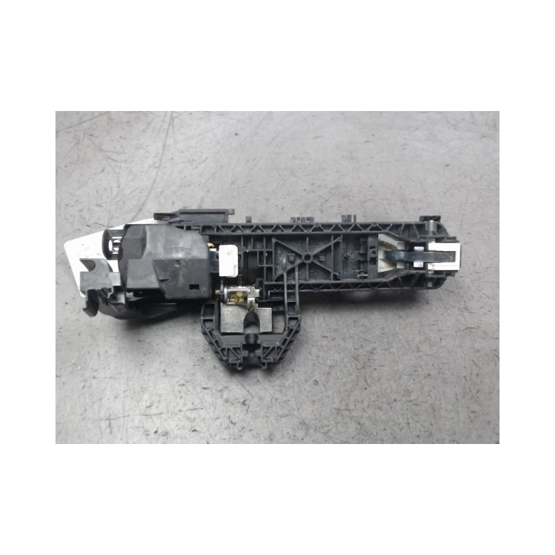 POIGNEE EXTERIEURE PORTE AVANT GAUCHE MERCEDES CLASSE C COUPE SPORT
