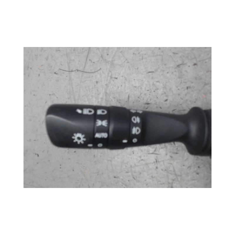 COMMANDE CLIGNOTANT TOYOTA AURIS